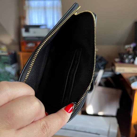 NEW‼️ COACH Large Corner Zip Wristlet In Signature Canvas NEW WITH TAGS - Picture 11 of 16